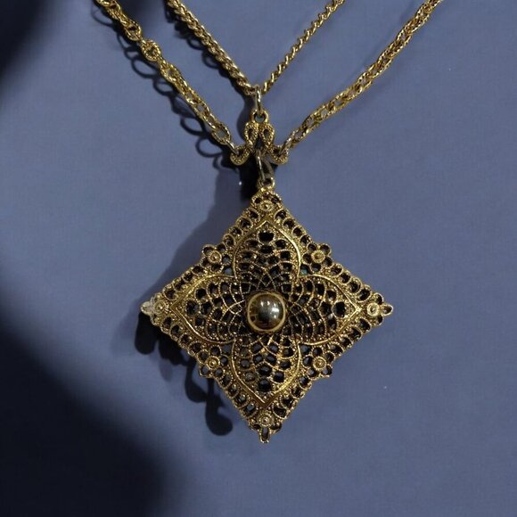 Vintage Double Strand Gold Tone Filigree Pendant Necklace 18” - Picture 5 of 6